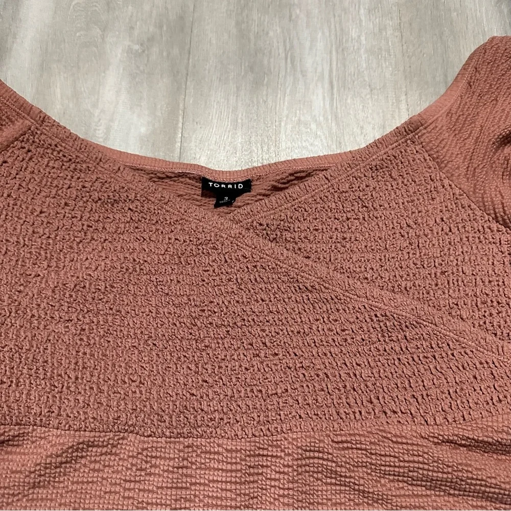 Torrid Dusty Pink Smocked Knit V Neck Top Sz 3X - Picture 7 of 8